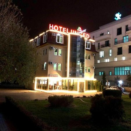 Hotel United Prishtina Pristina Esterno foto