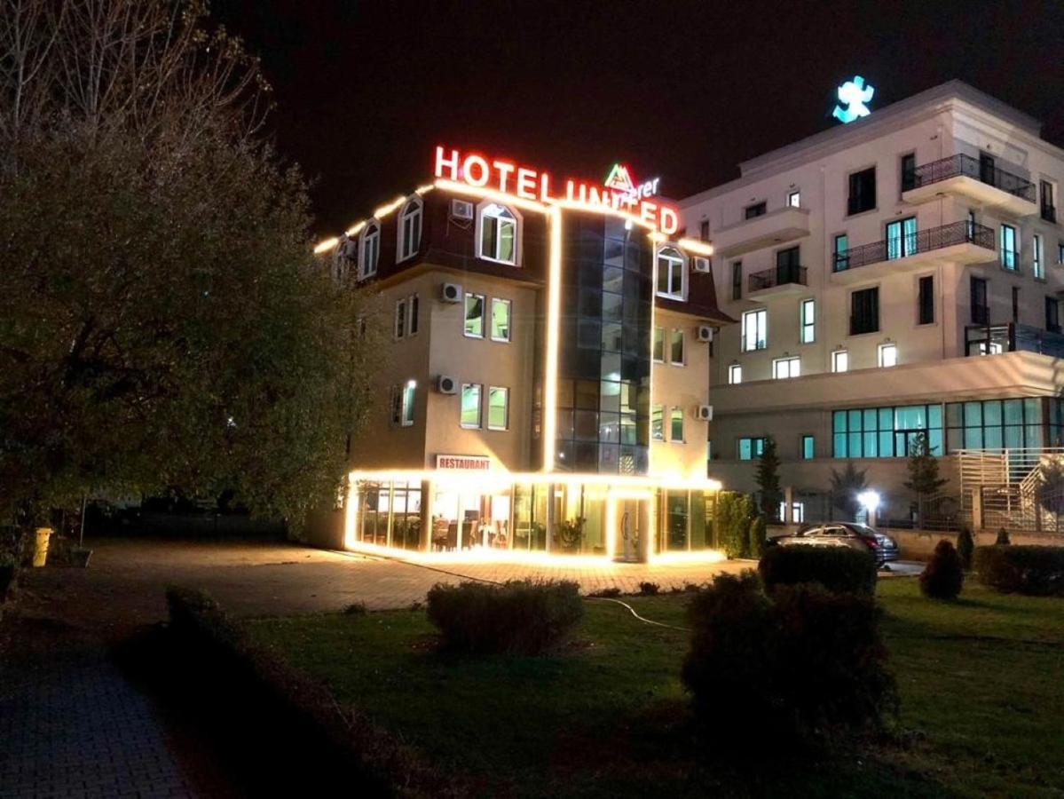 Hotel United Prishtina Pristina Esterno foto